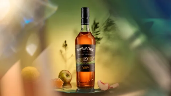 bowmore-19-pinot-noir-cask-finish-700-ml-2 Bowmore 19 Pinot Noir Cask Finish 700 ml